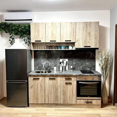 Casa Del Sole - Beautiful Studio In Varna Bulgaria Apartment Bagian luar foto